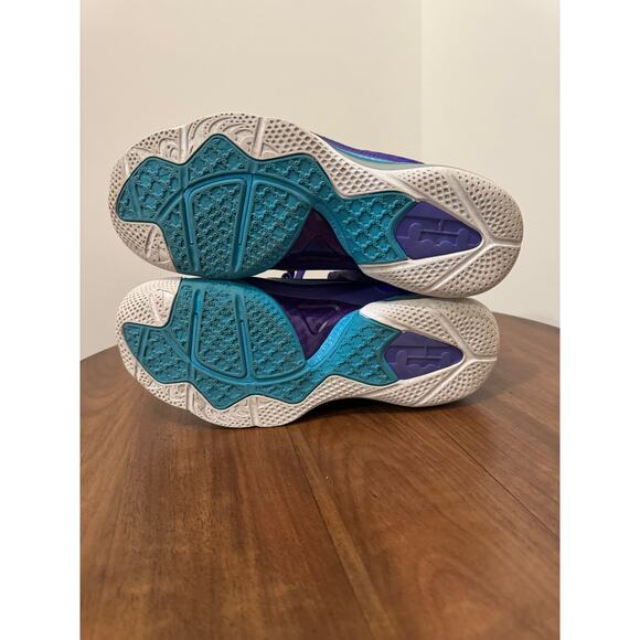 Nike LeBron 9 Summit Lake Hornets - Picture 6 of 6